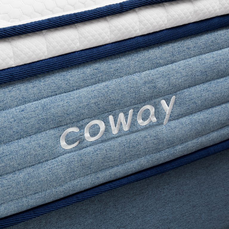 Close-up of the Mattress Ecolite with headboard