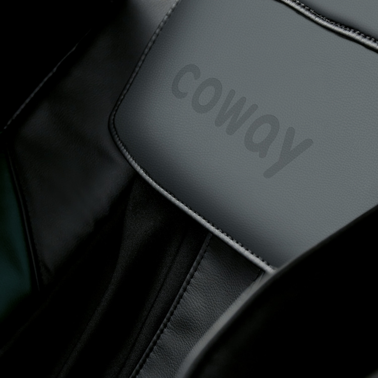 Upper leather cover detail