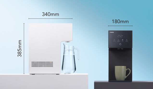 Coway Dazzie at 180mm wide beside a conventional 340mm purifier, with height and width measurements