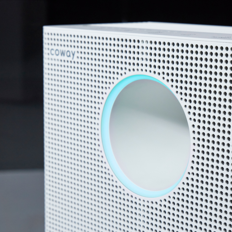 Coway Storm II air purifier with powerful turbo fan and indicator light